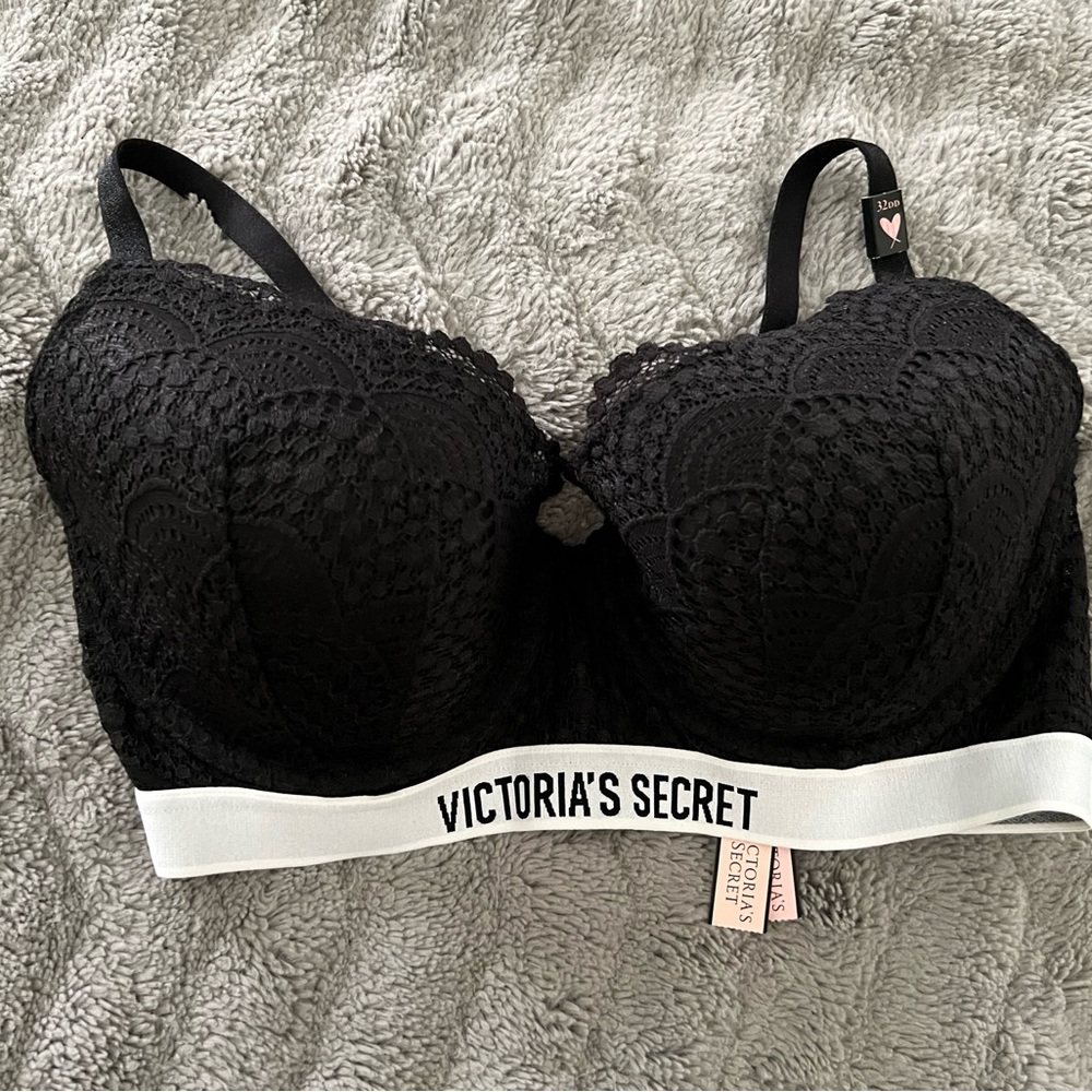 NWT 32DD Victoria’s Secret Bra